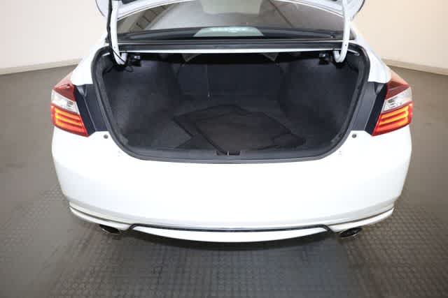Thumbnail: 2016 Honda Accord - 30