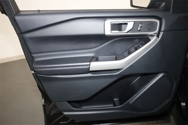 Thumbnail: 2023 Ford Explorer - 13
