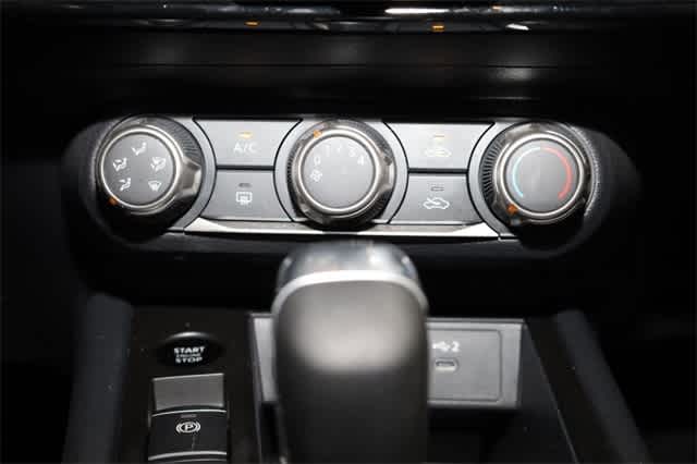 Thumbnail: 2025 Nissan Kicks - 30