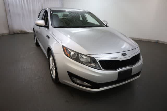 Thumbnail: 2012 Kia Optima - 11