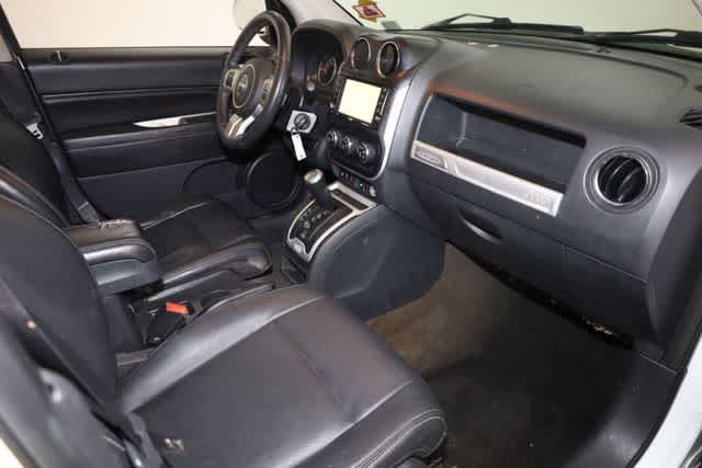 Thumbnail: 2016 Jeep Compass - 30