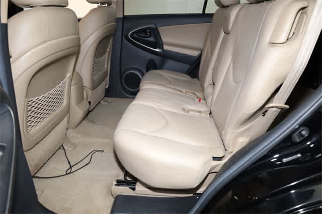 Thumbnail: 2012 Toyota RAV4 - 21