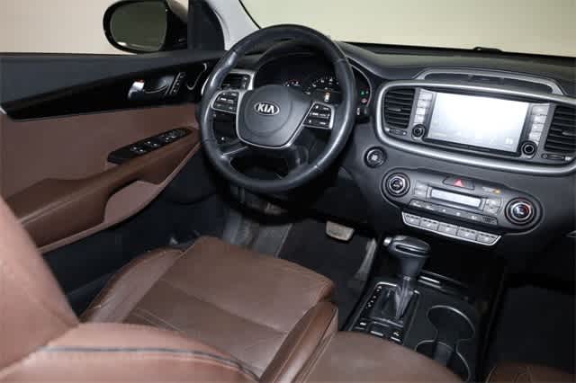 Thumbnail: 2019 Kia Sorento - 16