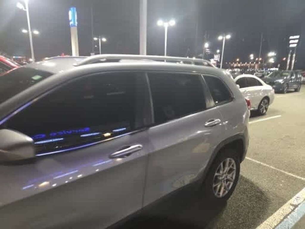 Used 2014 Jeep Cherokee Latitude FWD SUV