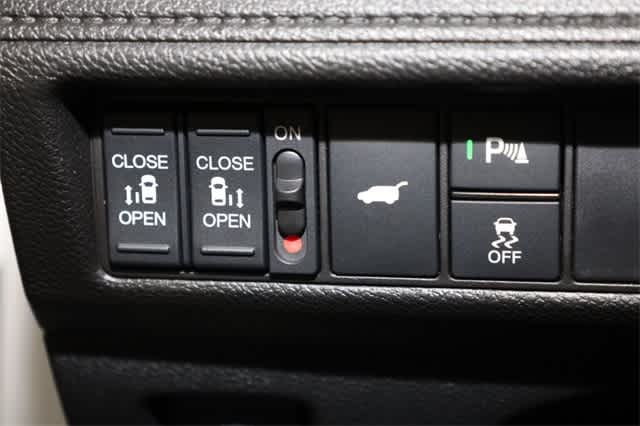 Thumbnail: 2025 Honda Odyssey - 27