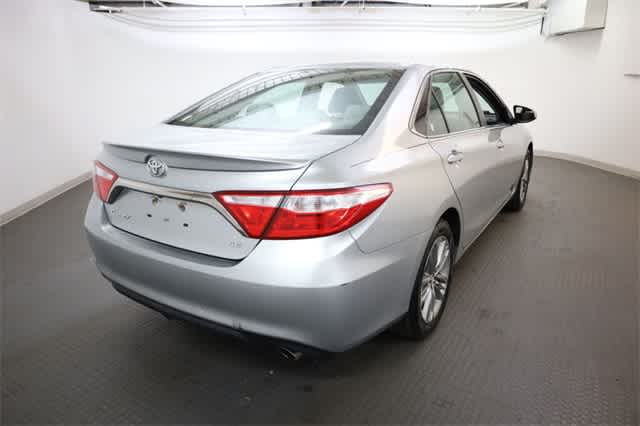 Thumbnail: 2016 Toyota Camry - 7