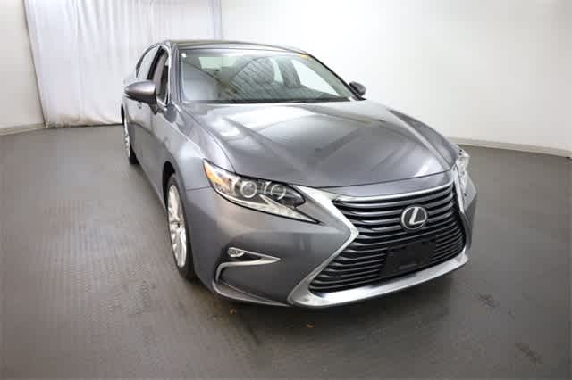 Thumbnail: 2016 Lexus ES - 11