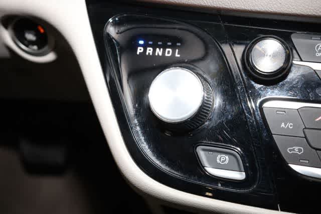 Thumbnail: 2019 Chrysler Pacifica - 28