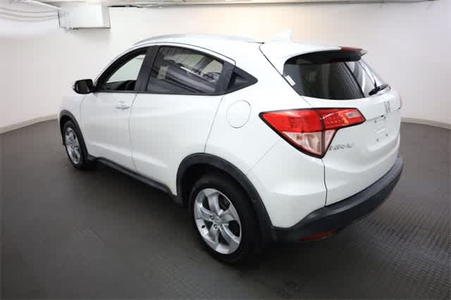 Thumbnail: 2016 Honda HR-V - 4