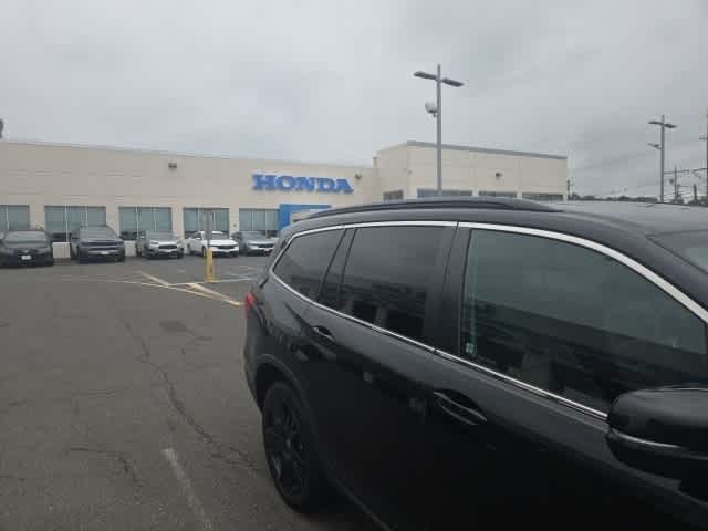 Thumbnail: 2022 Honda Pilot - 16
