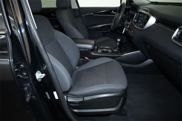 Thumbnail: 2019 Kia Sorento - 20