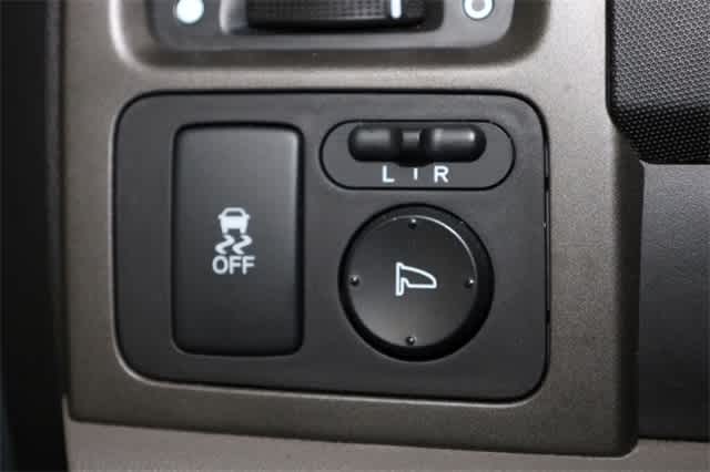 Thumbnail: 2010 Honda CR-V - 25