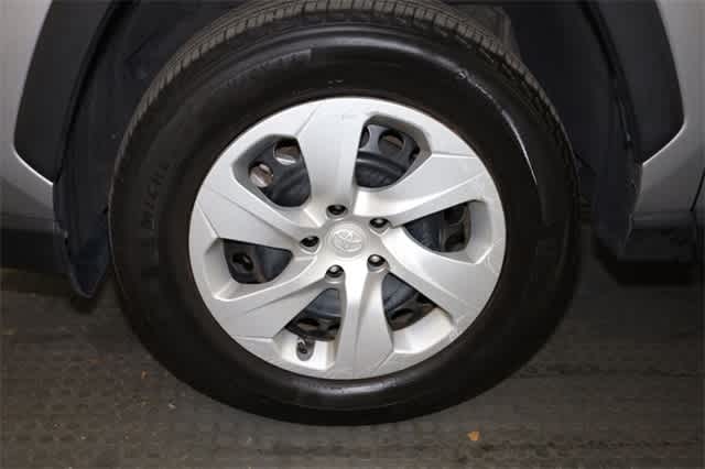 Thumbnail: 2023 Toyota RAV4 - 33