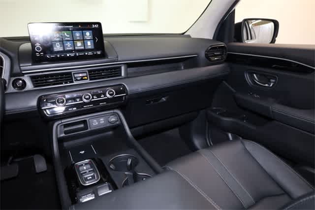 Thumbnail: 2024 Honda Pilot - 18