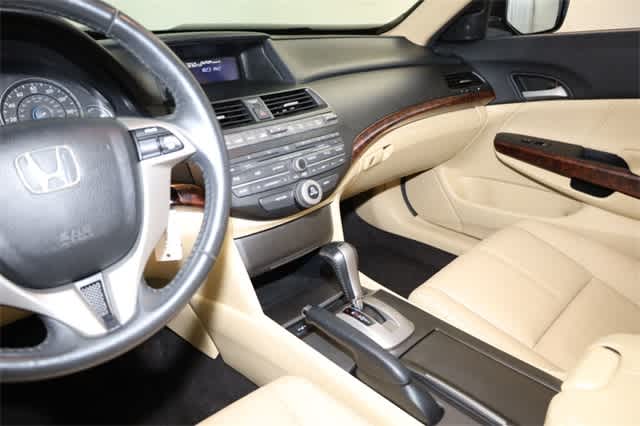 Thumbnail: 2012 Honda Crosstour - 23