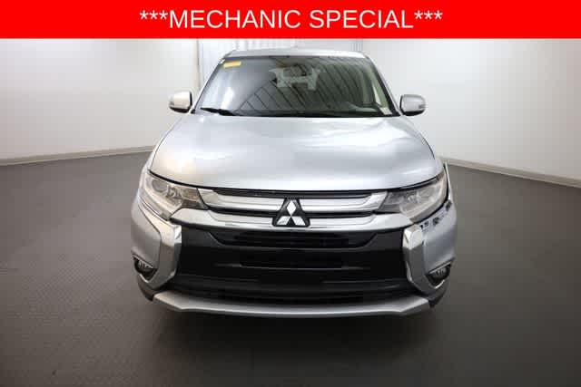 Thumbnail: 2016 Mitsubishi Outlander - 12