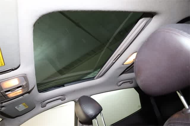 Thumbnail: 2011 Hyundai Tucson - 26