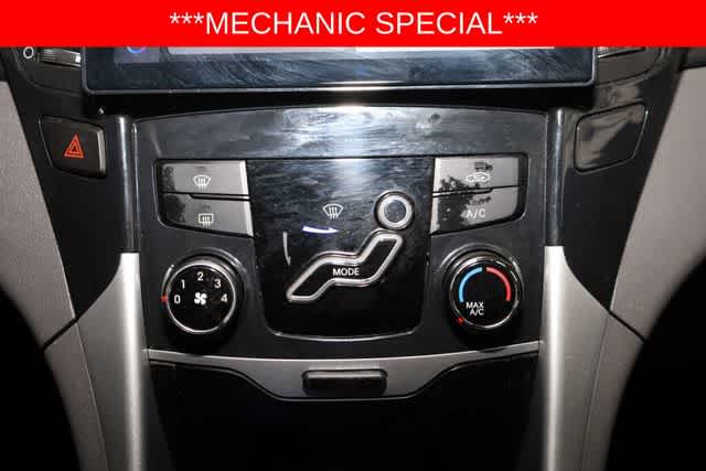 Thumbnail: 2013 Hyundai Sonata - 25