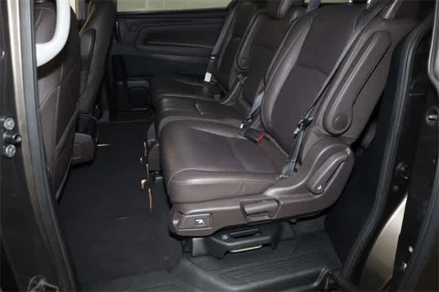 Thumbnail: 2021 Honda Odyssey - 21