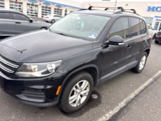Used 2017 Volkswagen Tiguan S with VIN WVGAV7AX0HK039533 for sale in Medford, OR