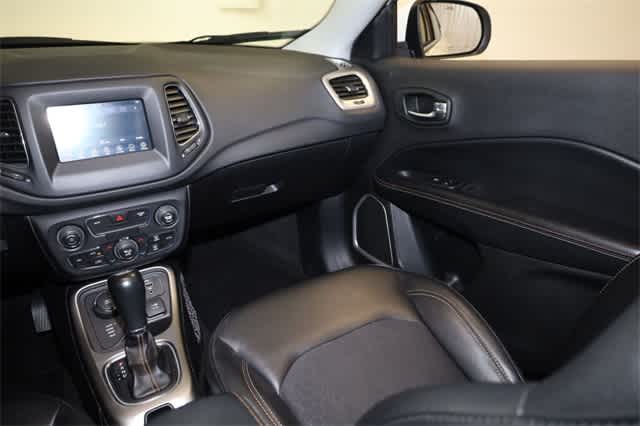 Thumbnail: 2019 Jeep Compass - 18