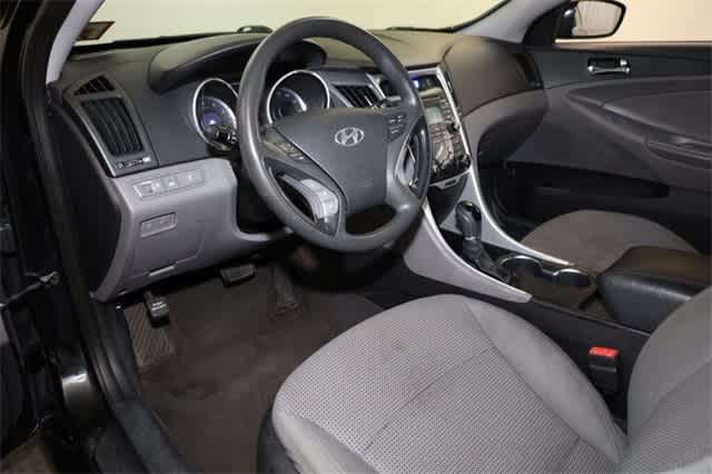 Thumbnail: 2011 Hyundai Sonata - 15