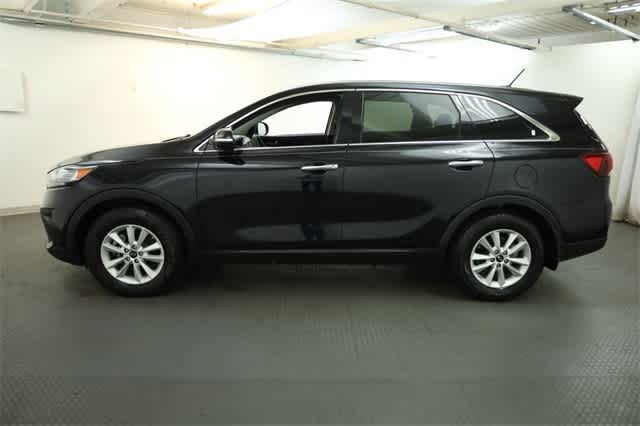 Thumbnail: 2019 Kia Sorento - 3