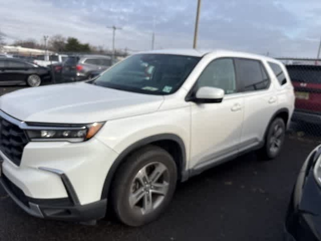 Used 2023 Honda Pilot EX-L 8 Passenger SUV
