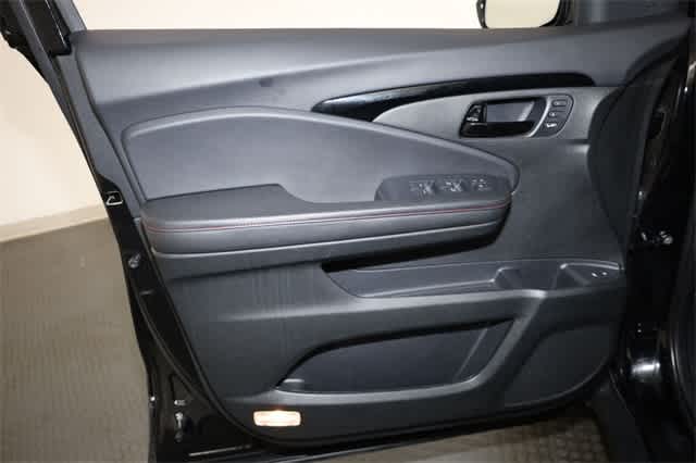 Thumbnail: 2025 Honda Passport - 13