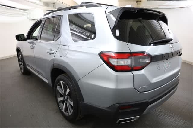 Thumbnail: 2023 Honda Pilot - 4
