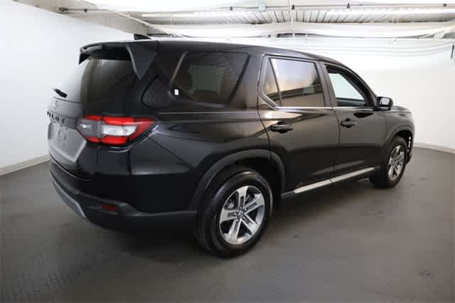 Thumbnail: 2024 Honda Pilot - 8