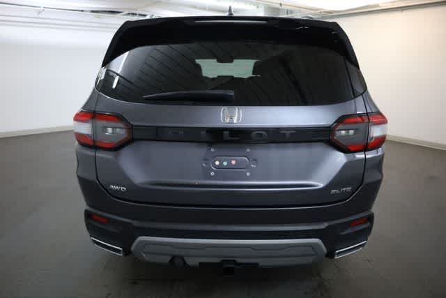 Thumbnail: 2023 Honda Pilot - 6