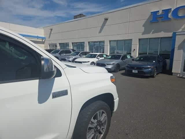 Thumbnail: 2020 Toyota Tundra - 17
