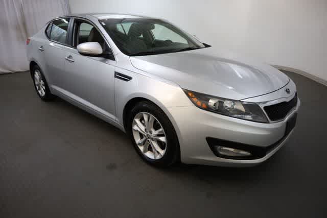 Thumbnail: 2012 Kia Optima - 10