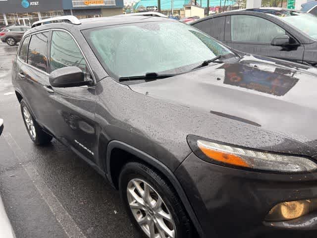 Thumbnail: 2015 Jeep Cherokee - 16