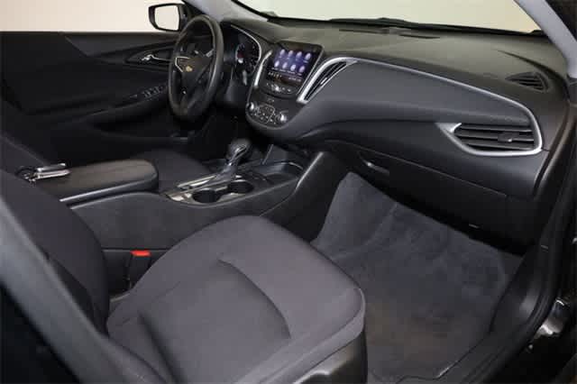 Thumbnail: 2024 Chevrolet Malibu - 19