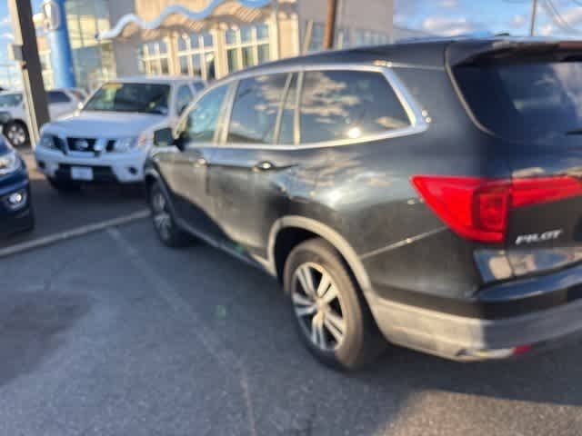Thumbnail: 2016 Honda Pilot - 10