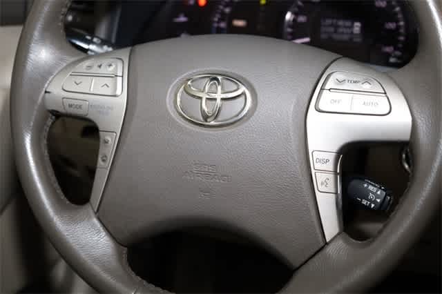 Thumbnail: 2009 Toyota Camry - 30
