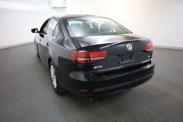 Thumbnail: 2017 Volkswagen Jetta - 5