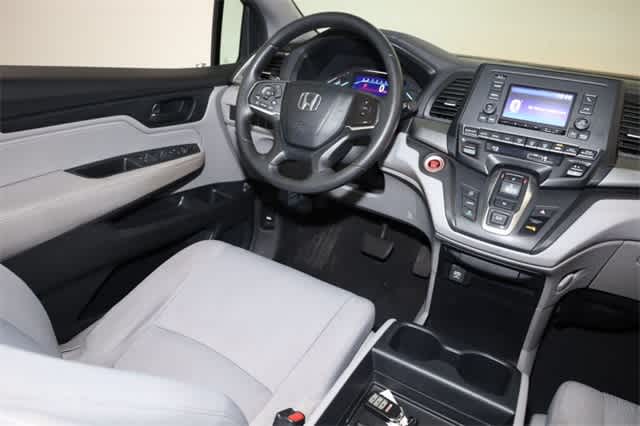 Thumbnail: 2020 Honda Odyssey - 16