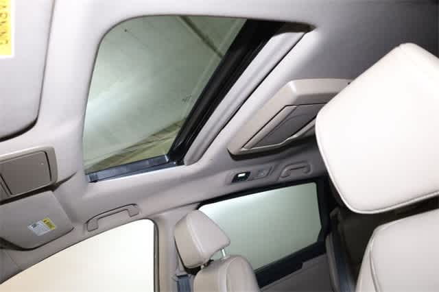 Thumbnail: 2019 Honda Odyssey - 28