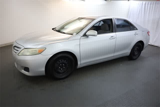 2010 Toyota Camry LE 2