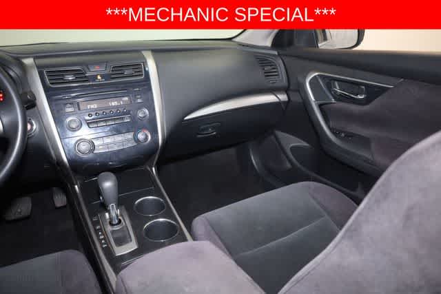 Thumbnail: 2013 Nissan Altima - 23