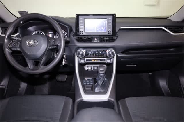 Thumbnail: 2022 Toyota RAV4 - 17
