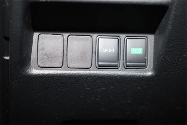 Thumbnail: 2018 Nissan Rogue - 28