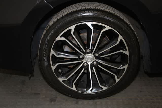 Thumbnail: 2016 Toyota Corolla - 33