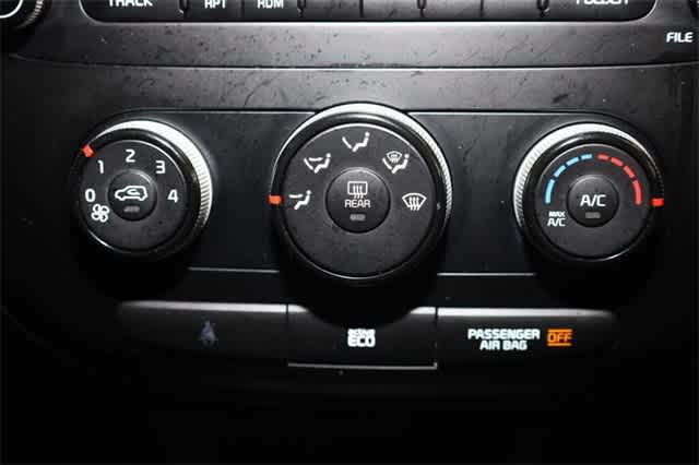 Thumbnail: 2015 Kia Soul - 27