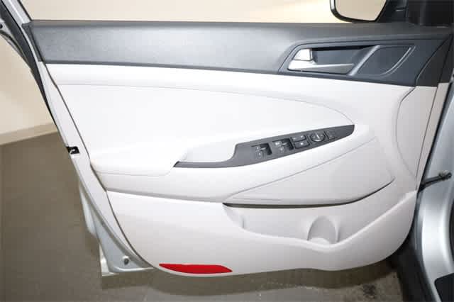 Thumbnail: 2019 Hyundai Tucson - 13