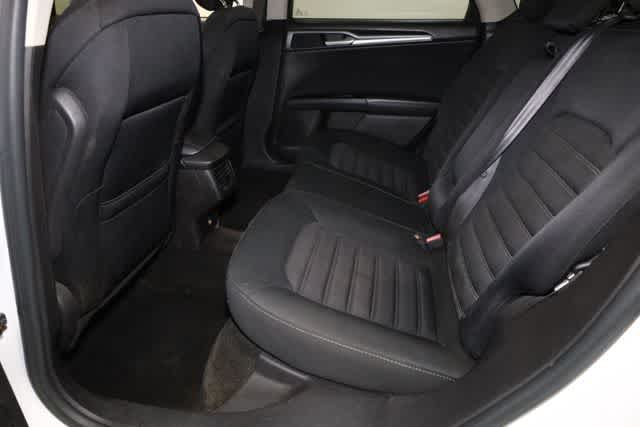 Thumbnail: 2014 Ford Fusion - 20