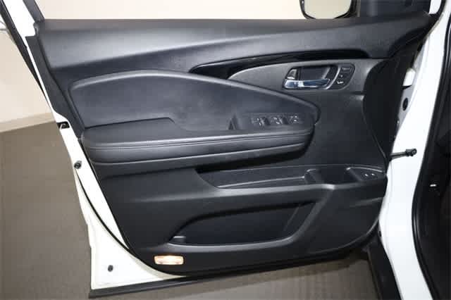 Thumbnail: 2021 Honda Passport - 13